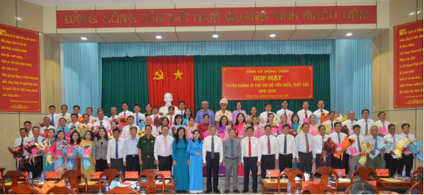 Bí thư Chi bộ ấp Thượng - Gương cán bộ nhiệt tình, trách nhiệm và gương mẫu